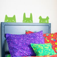 Headboard Pets - Wall Decals